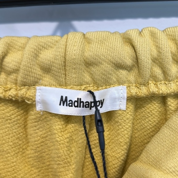 Brand New MADHAPPY cotton love your Mother Earth Yellow Graphic Shorts men’s - Picture 5 of 7